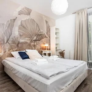 Apartament Blossom - Old Town - By Upstairs, Kraków